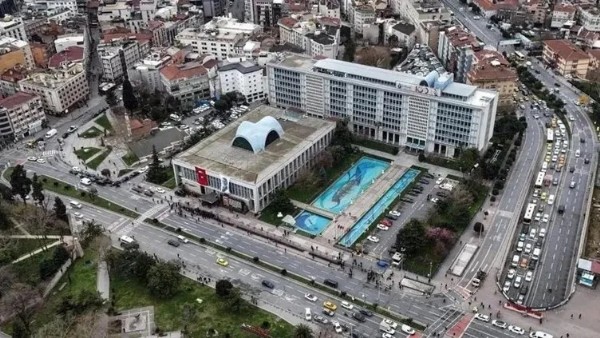 İmamoğlu'nun gizli kasasıydı... Sıvacı Adem kibrit devinin arsasına çöktü!